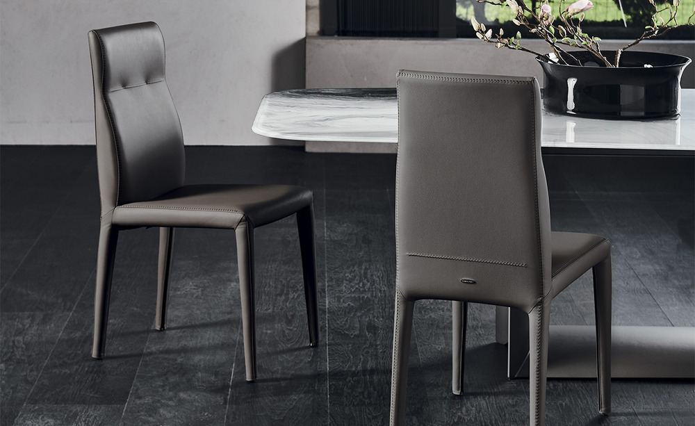 Agatha flex luxury dining chair
