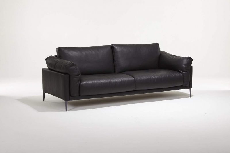 Beaubourg - black leather sofa - view angle - French design and manufacture by Pascal Daveluy