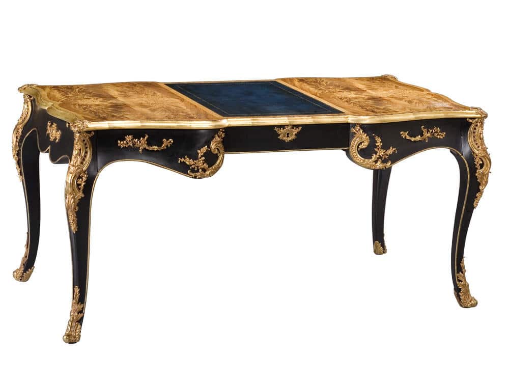 Louis XVI classical desk made by Italian master craftsmen: true luxury for those living a royal lifestyle