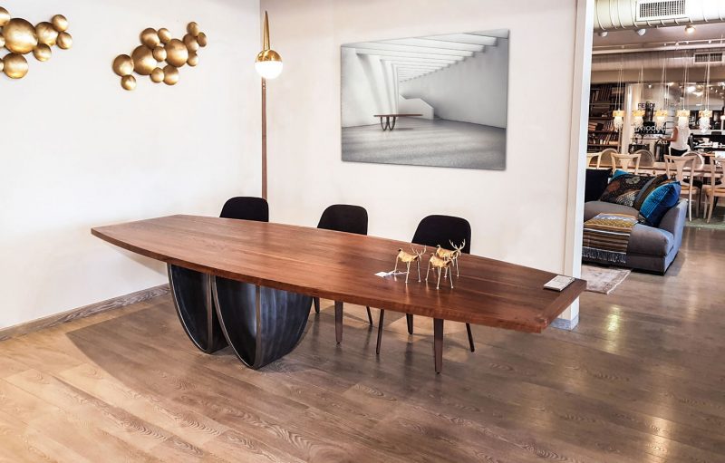 Table bois massif noyer design contemporain luxe