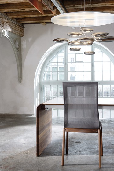 Table design en noyer 9
