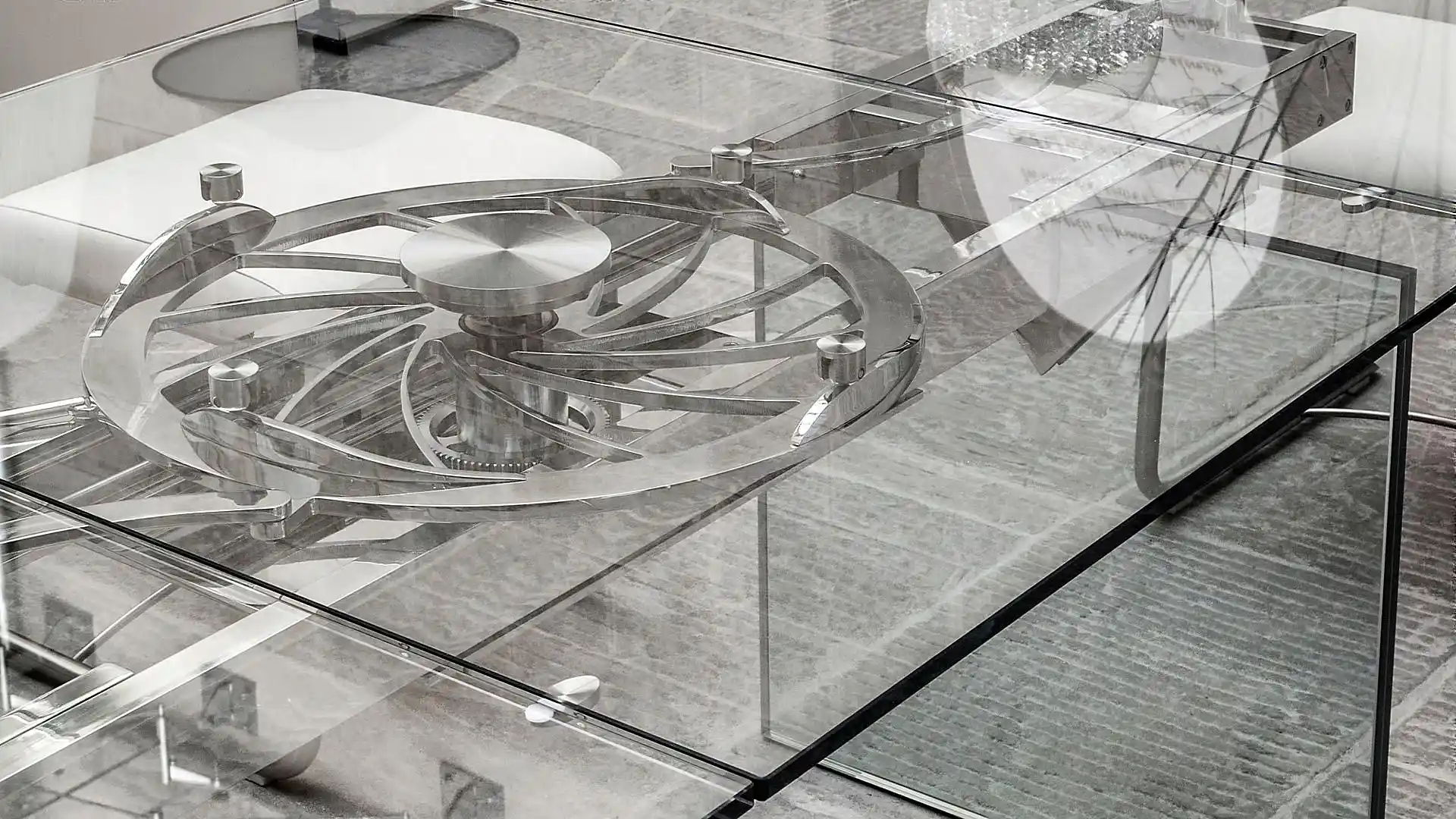 Luxury Quasar glass table and Italian design from NAOS (10)